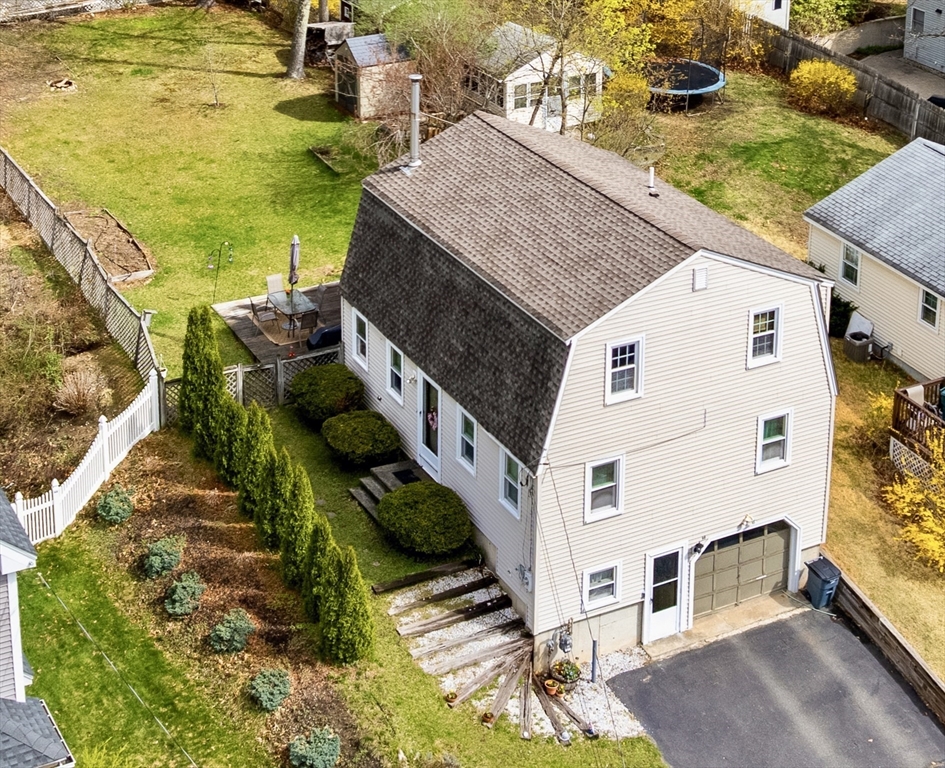 34 Maple Rd