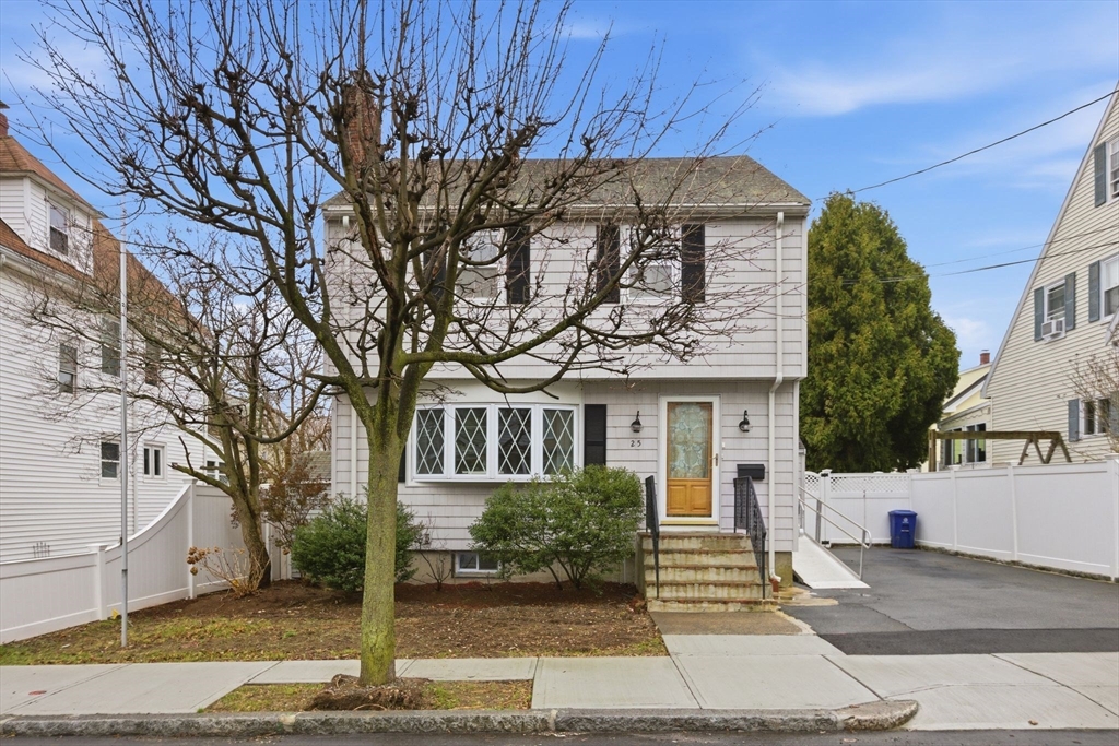 25 Webster St