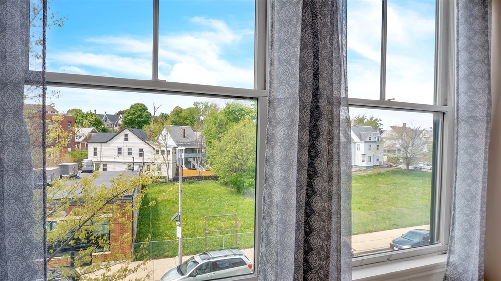 352 Blue Hill Ave #8, Boston, MA Photo #22
