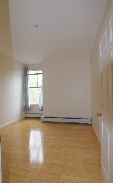 352 Blue Hill Ave #8, Boston, MA Photo #25