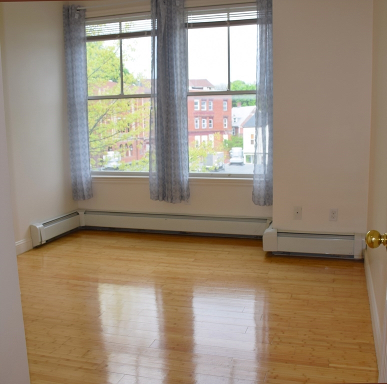 352 Blue Hill Ave #8, Boston, MA Photo #20