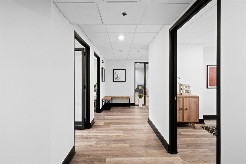 513 South 204