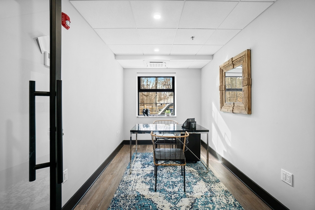 513 South 204