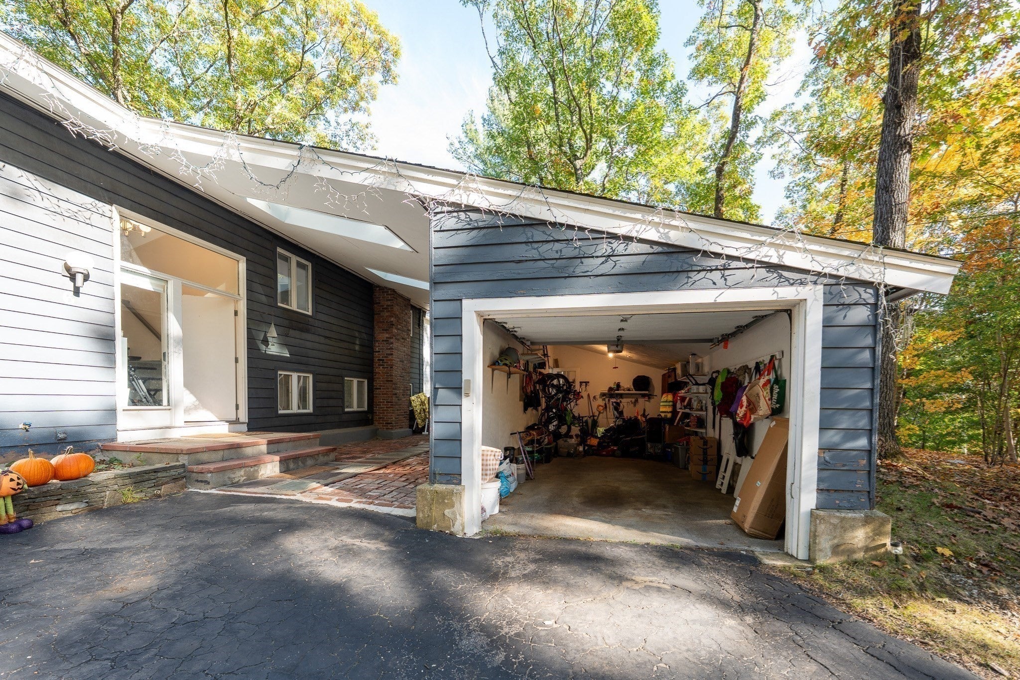6 Aqueduct Rd