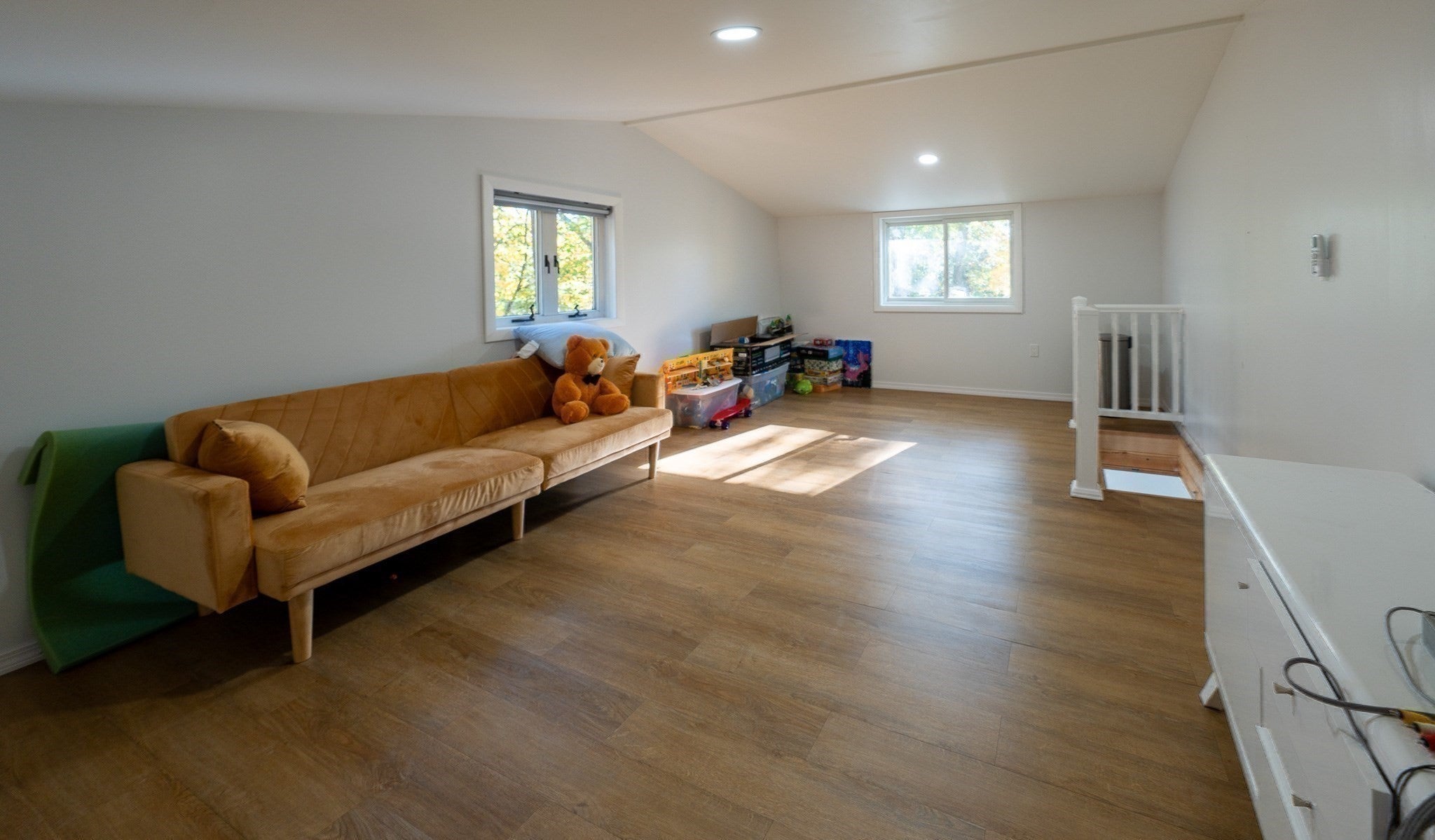 6 Aqueduct Rd, Wayland, MA, 6 Aqueduct Rd, Wayland, MA Photo #17