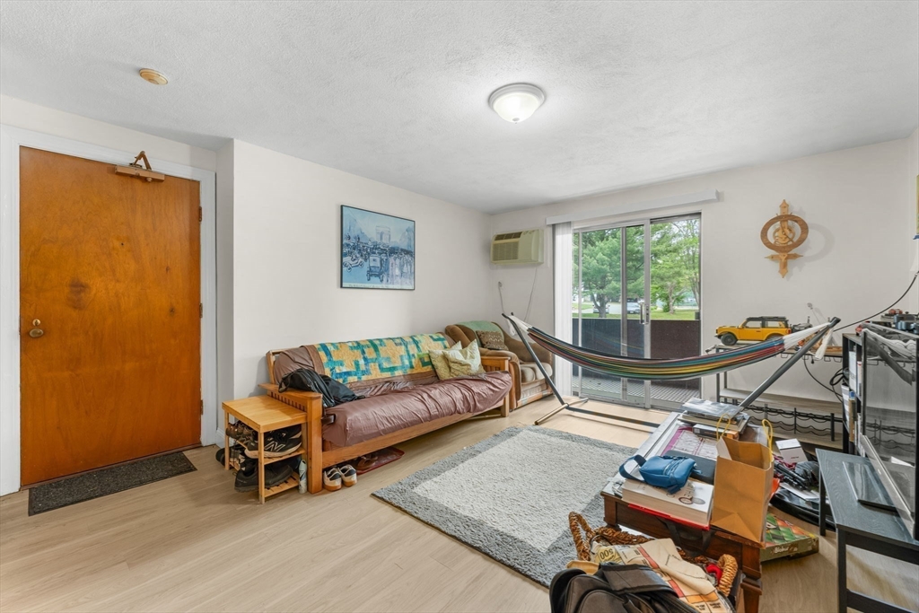15 Davis Rd B1