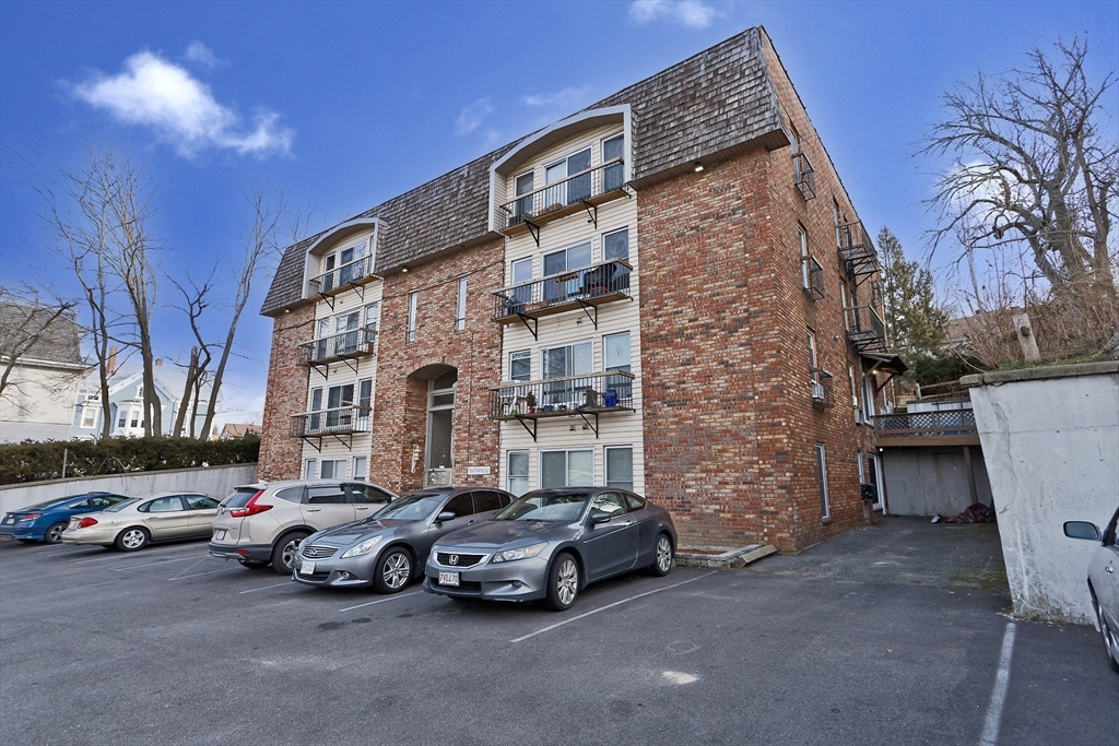 575 North Main Street