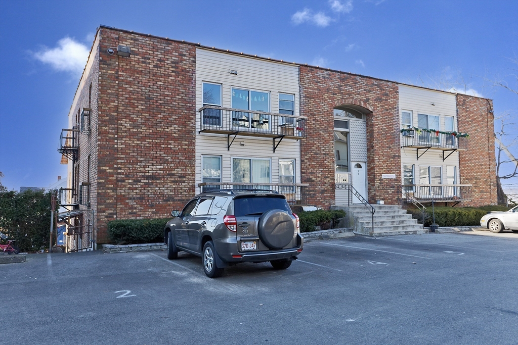 575 North Main Street