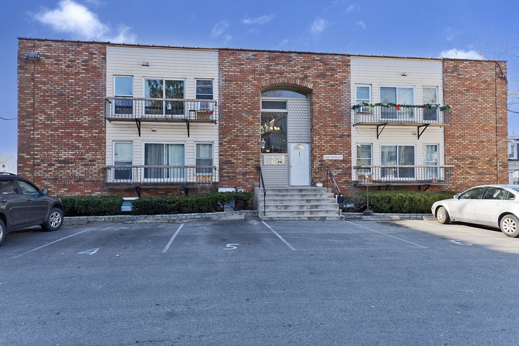 575 North Main Street