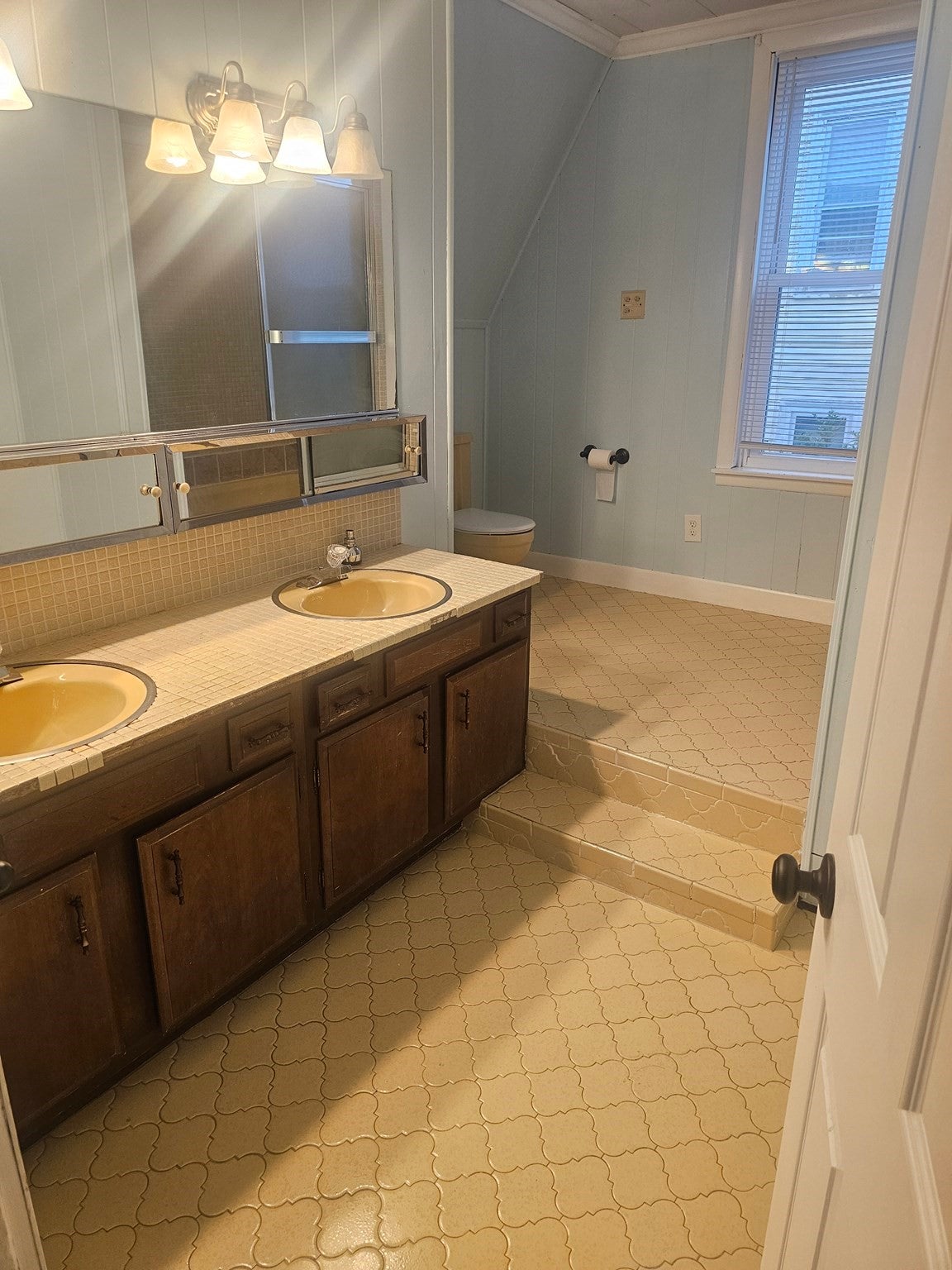 130 Winter Street, Fall River, MA Photo #27