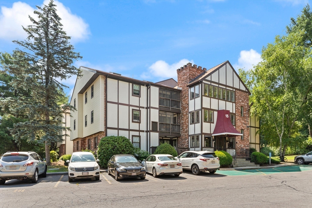 15 Thompson Dr 15