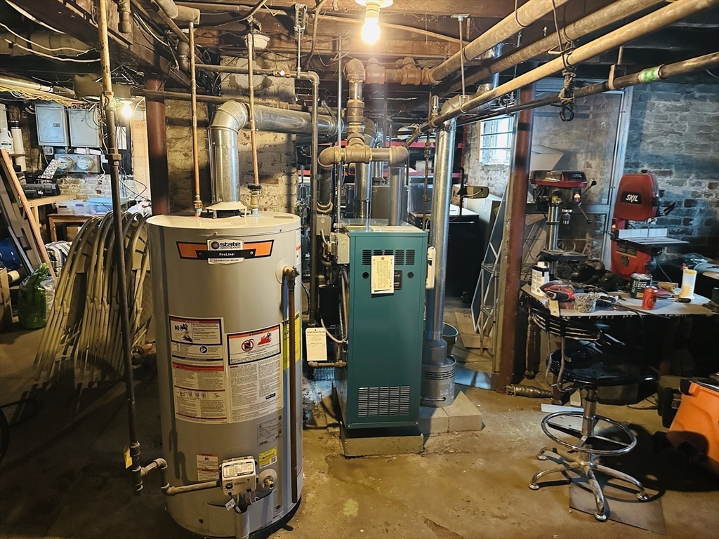 Cambridge, Massachusetts 02140, United States, 1 Bedroom Bedrooms, ,1 BathroomBathrooms,Residential,Active,200046