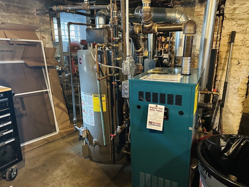 Cambridge, Massachusetts 02140, United States, 1 Bedroom Bedrooms, ,1 BathroomBathrooms,Residential,Active,200046