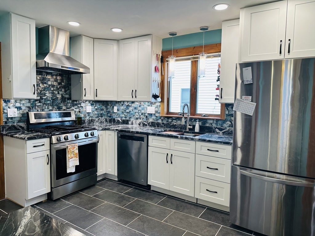 23 Brookford St 1