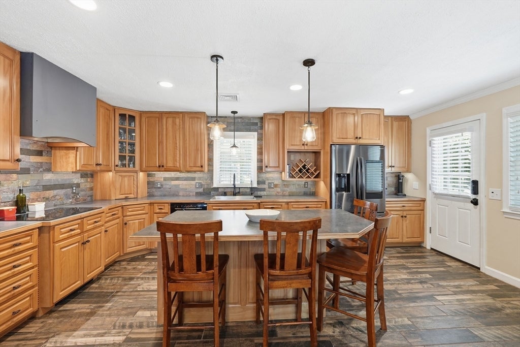1 Daniels Rd, Hudson, MA, 1 Daniels Rd, Hudson, MA Photo #6