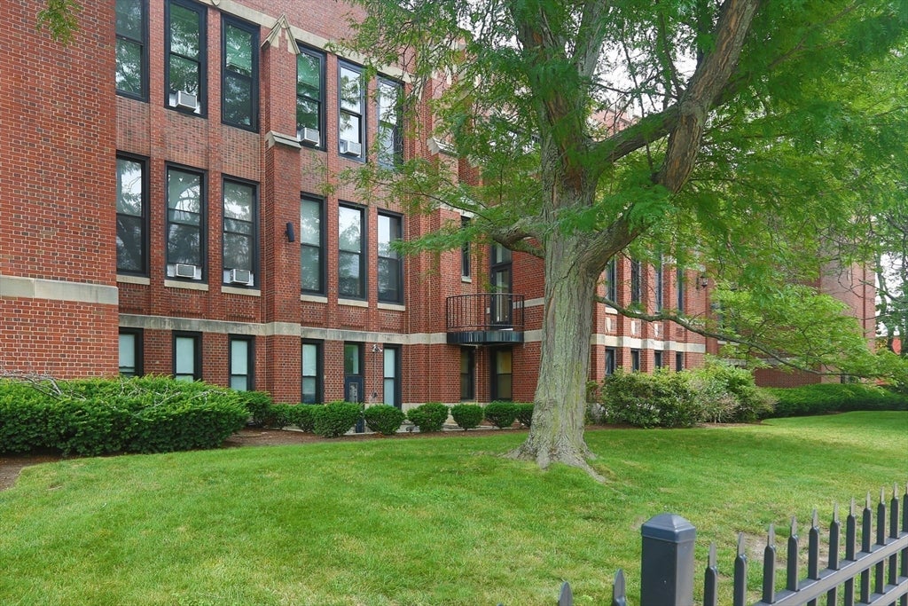 60 Gibson St #104, Boston, MA, 60 Gibson St #104, Boston, MA Photo #16