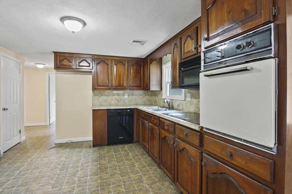 16 Shary Lane