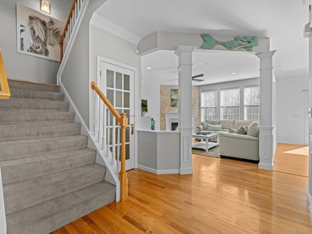 100 Buttercup Ln 100