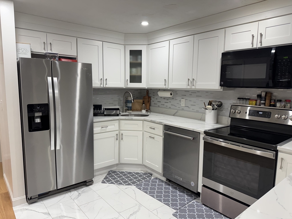 75 Huntoon Memorial Hwy 4-3