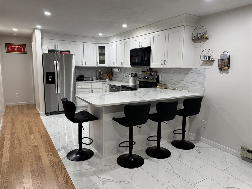 75 Huntoon Memorial Hwy 4-3