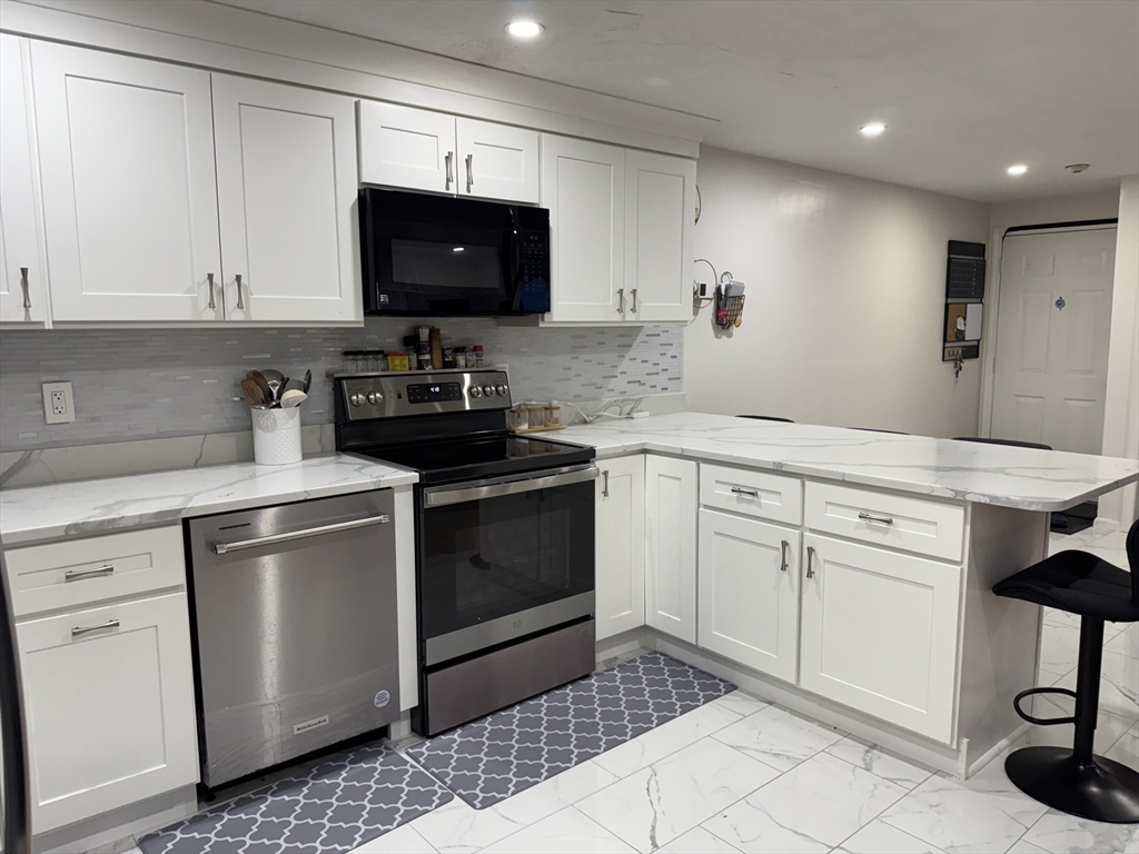 75 Huntoon Memorial Hwy 4-3