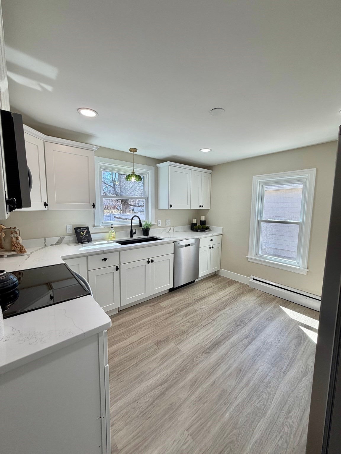 26 Mt Tom Ave, Easthampton, MA Photo #20