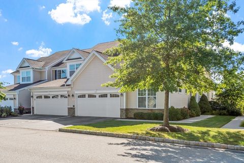 13 Wilshire Way 13 Marlborough MA 01752