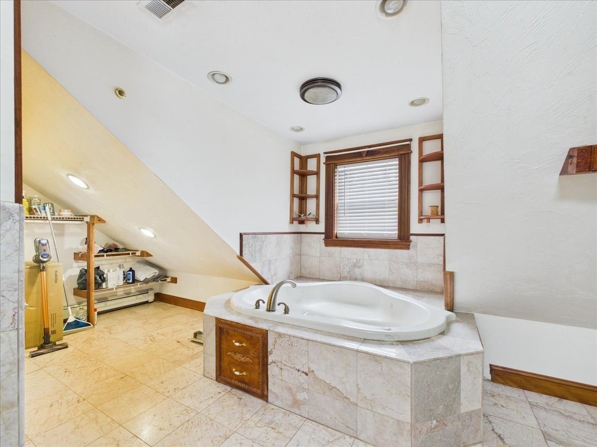 11 Woodrow Avenue #11, Boston, MA Photo #21