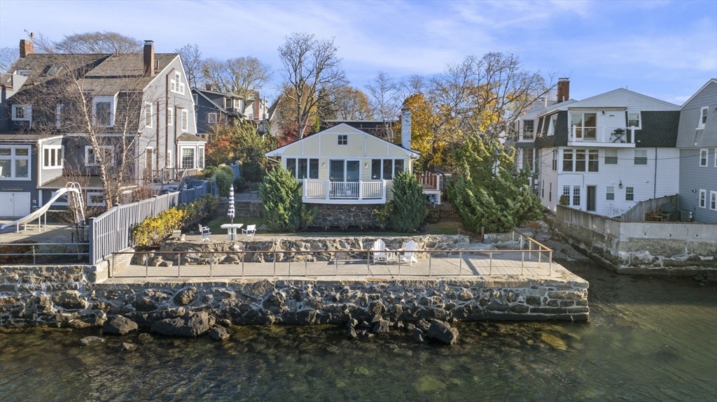 9 Fort Beach Way