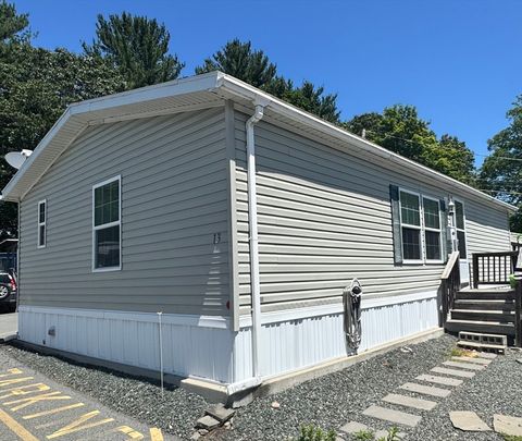 41 Pine St 13 Peabody MA 01960