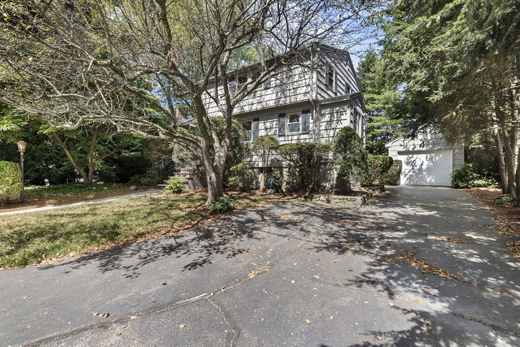 109 Clark Lane