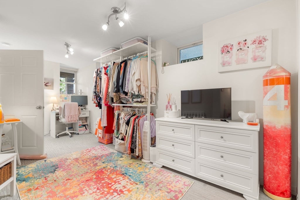 41 Farragut Rd #1, Boston, MA, 41 Farragut Rd #1, Boston, MA Photo #17