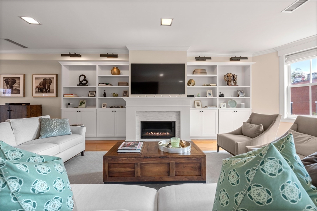 61 Dartmouth St 2