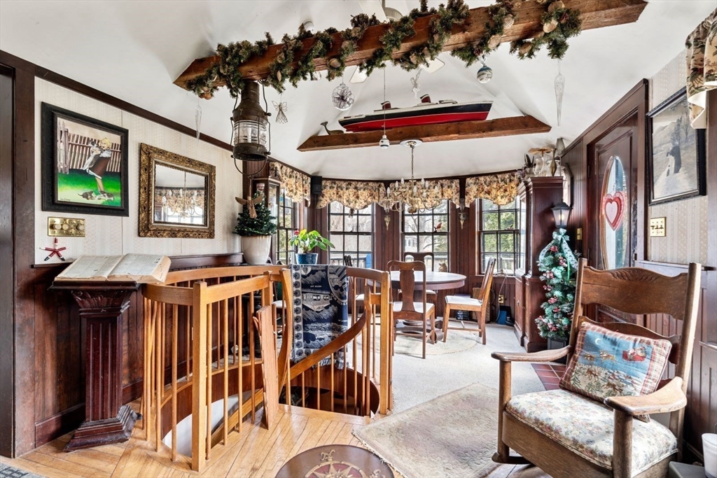 20 Blue Shutters Lane