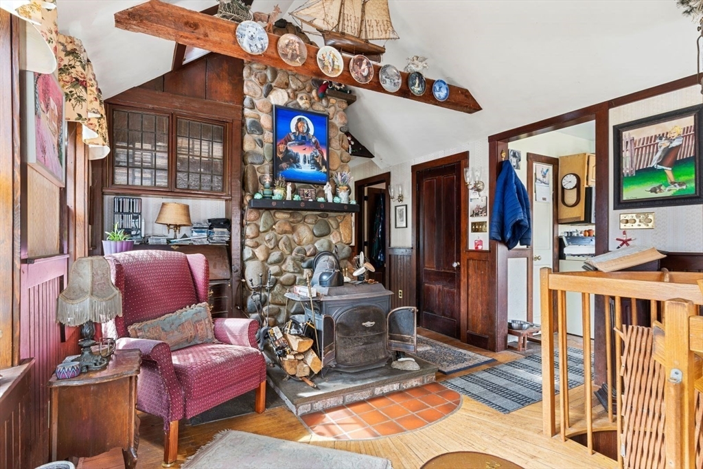 20 Blue Shutters Lane