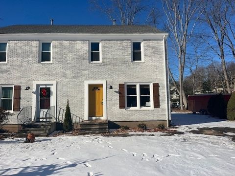 Photo of 9 Riverbank Circle #9, Haverhill, MA 01835 (MLS # 73462033)