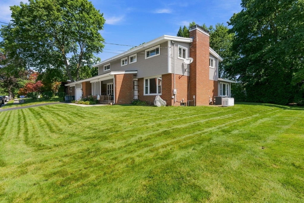 94 Florence Rd, Lowell, MA Photo #37