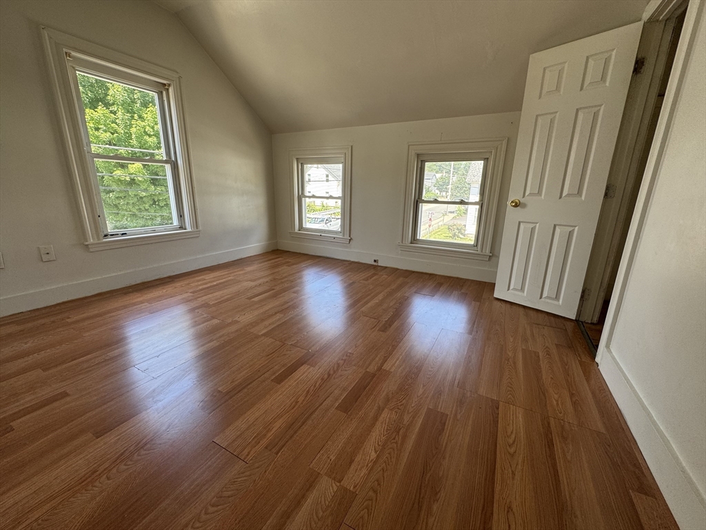 35 B St 35