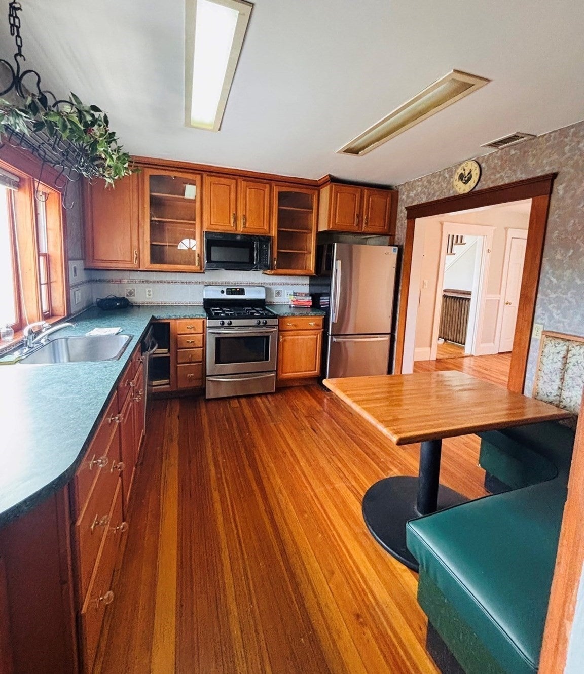 190 Bayswater St, Boston, MA, 190 Bayswater St, Boston, MA Photo #3