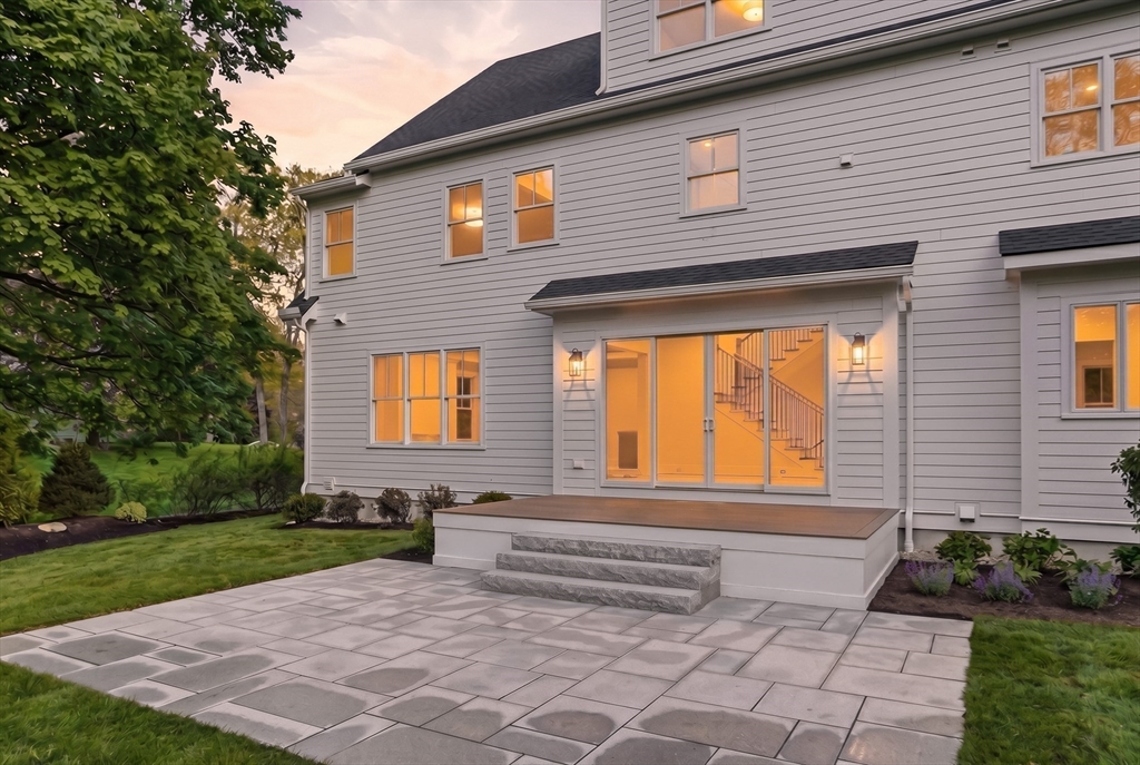 14 Thoreau Road, Lexington, MA Photo #3