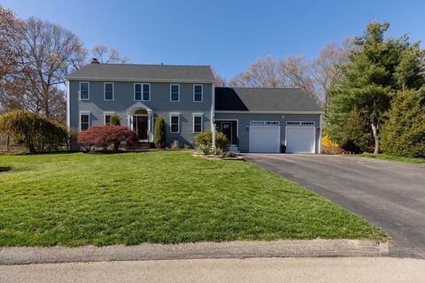 Photo of 118 Fairway Drive, Attleboro, MA 02703 (MLS # 73505243)