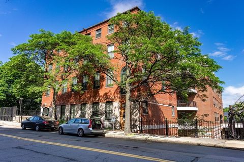 Photo of 110-112 Cypress St #212, Brookline, MA 02445 (MLS # 73526831)
