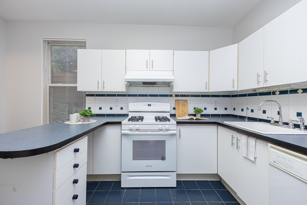 34 Washburn St 1