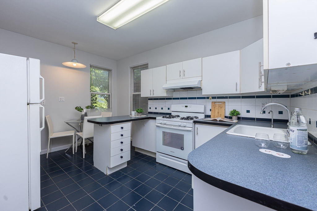 34 Washburn St 1