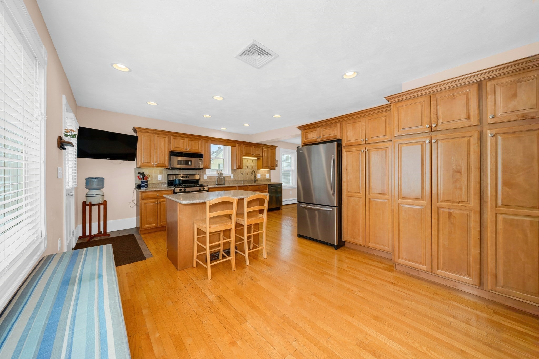 21 Kernwood Ave, Beverly, MA, 21 Kernwood Ave, Beverly, MA Photo #5