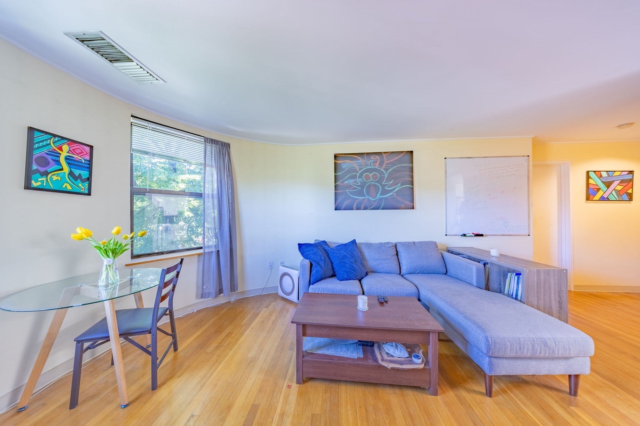 102 Gainsborough St