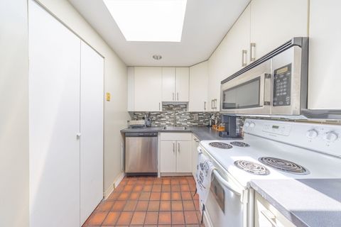 Photo of 102 Gainsborough St #402E, Boston, MA 02115 (MLS # 73542828)