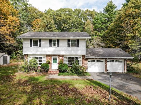 12 Hazen Rd Shirley MA 01464