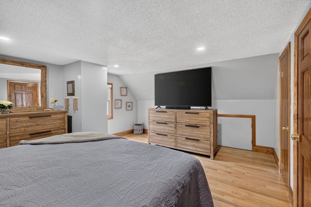 3 Wormstead St, Saugus, MA Photo #23