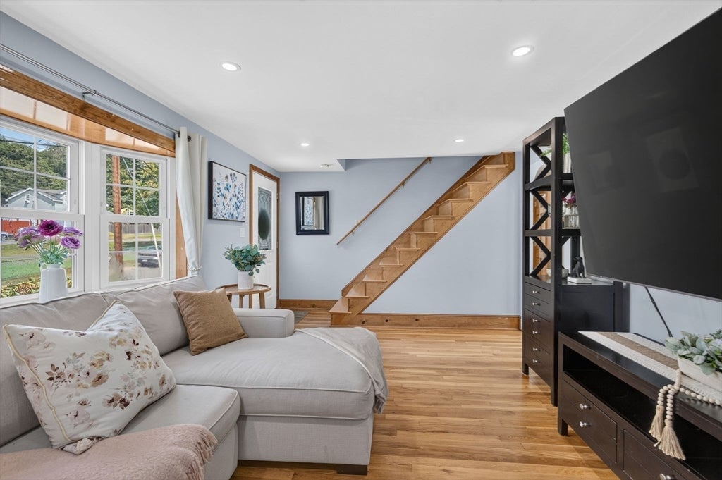 3 Wormstead St, Saugus, MA Photo #19
